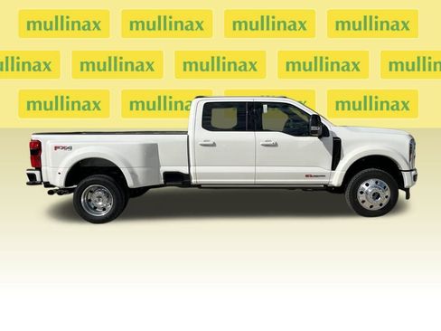 New 2026 Ford F450 Platinum w/ FX4 Off-Road Package image 2
