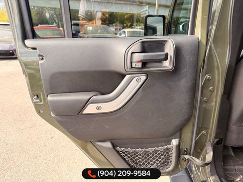 Used 2015 Jeep Wrangler Unlimited Rubicon w/ Dual Top Group image 23