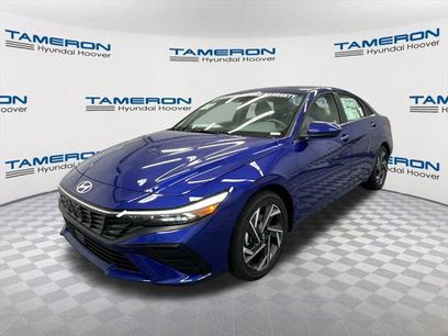 New 2025 Hyundai Elantra SEL