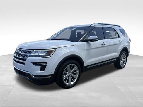 Used 2018 Ford Explorer Limited w/ Equipment Group 301A AWD/4WD image 10