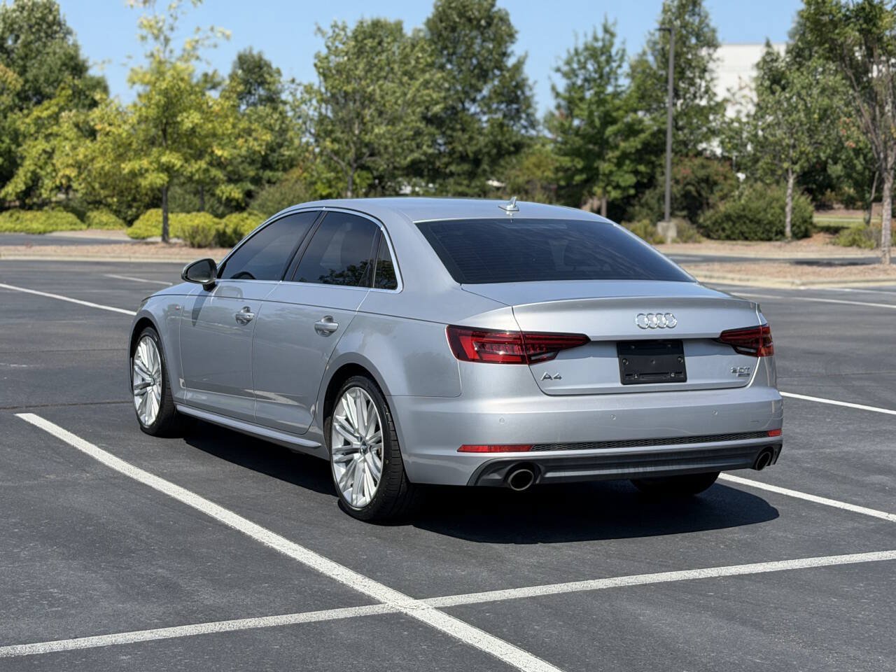 Used 2018 Audi A4 2.0T Ultra Premium Plus w/ Premium Plus Package FWD image 5