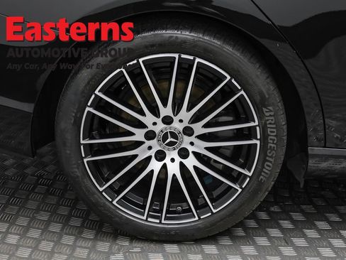 Used 2023 Mercedes-Benz C 300 4MATIC Sedan image 29