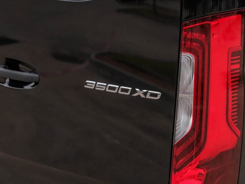 Used 2024 Mercedes-Benz Sprinter 3500 image 85