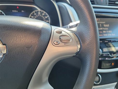 Used 2016 Nissan Murano S image 23