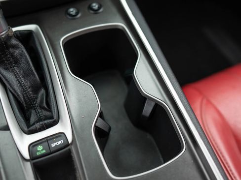 Used 2019 Honda Accord Sport image 32