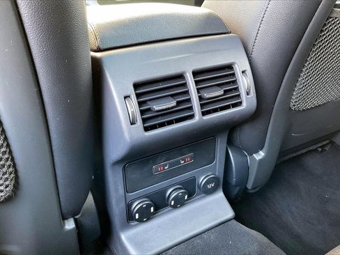 Used 2017 Jaguar F-PACE Prestige image 10