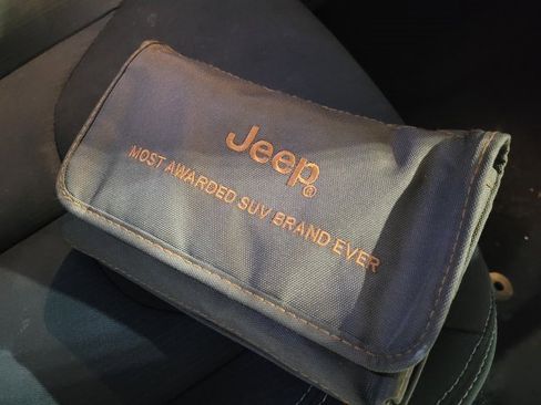 Used 2016 Jeep Wrangler Unlimited Sahara w/ Dual Top Group image 57