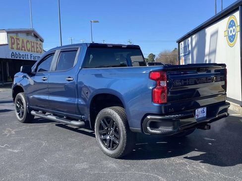 Used 2023 Chevrolet Silverado 1500 Custom Trail Boss w/ LPO, Dark Essentials Package image 3
