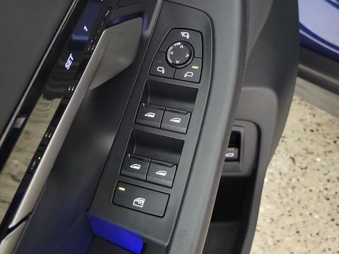 Used 2025 BMW 530i RWD image 23