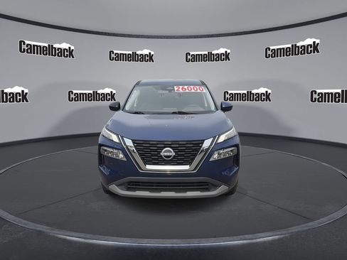 Used 2023 Nissan Rogue SV FWD image 2