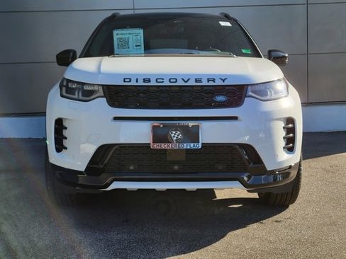 Used 2025 Land Rover Discovery Sport Dynamic SE image 10