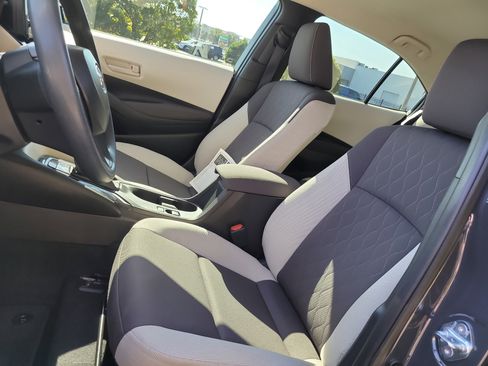 Certified 2025 Toyota Corolla LE image 22