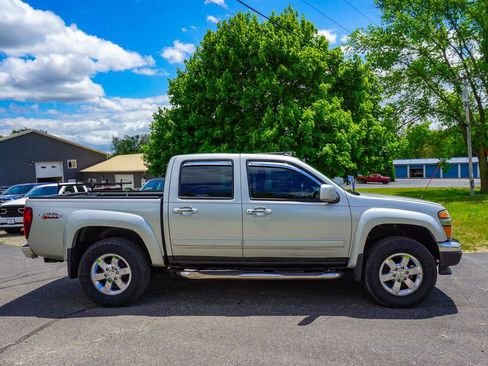Used 2010 GMC Canyon SLE AWD/4WD image 2