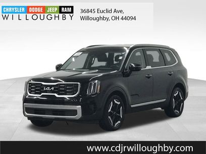 Used 2024 Kia Telluride S w/ S Sunroof Package