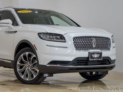 Used 2022 Lincoln Nautilus Reserve w/ Class II Trailer Tow Package AWD/4WD image 2