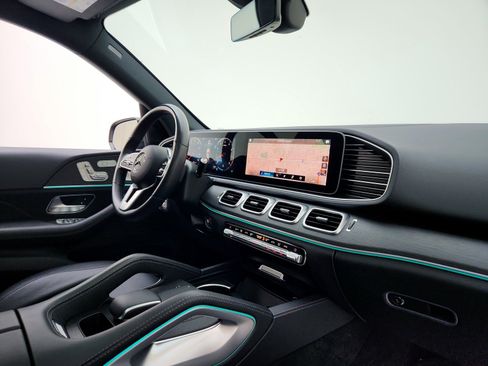 Certified 2022 Mercedes-Benz GLE 350 w/ Premium Package image 21