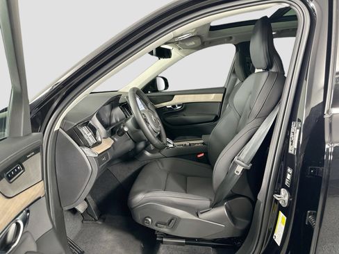 New 2026 Volvo XC90 B5 Plus w/ Protection Package Premier AWD/4WD image 23