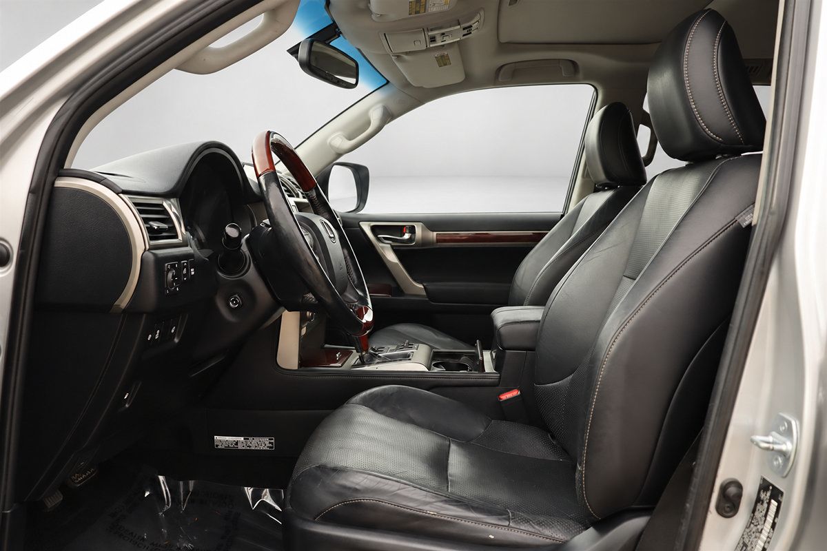 Used 2014 Lexus GX 460 Luxury AWD/4WD image 28