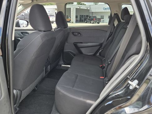 Used 2023 Nissan Rogue S FWD image 12