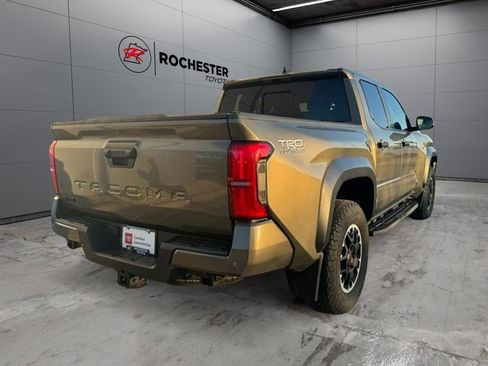 Certified 2024 Toyota Tacoma TRD Off-Road w/ TRD Off Road Upgrade Package AWD/4WD image 36