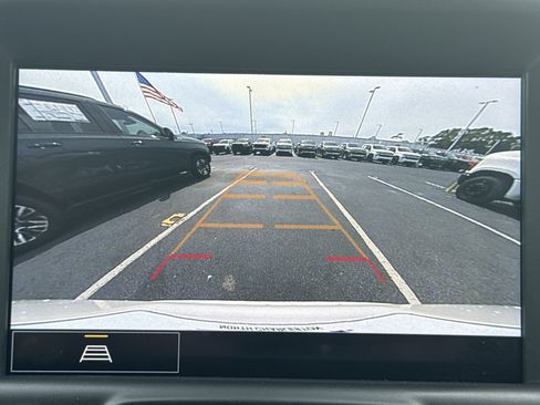 Used 2022 GMC Terrain SLT FWD image 23