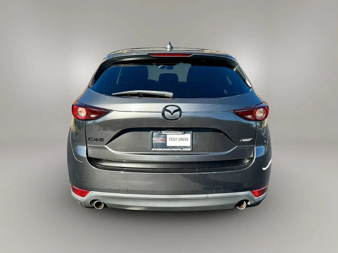 Used 2018 MAZDA CX-5 Touring w/ Preferred Equipment Package FWD image 4
