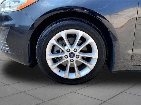 Used 2019 Ford Fusion SE FWD image 11