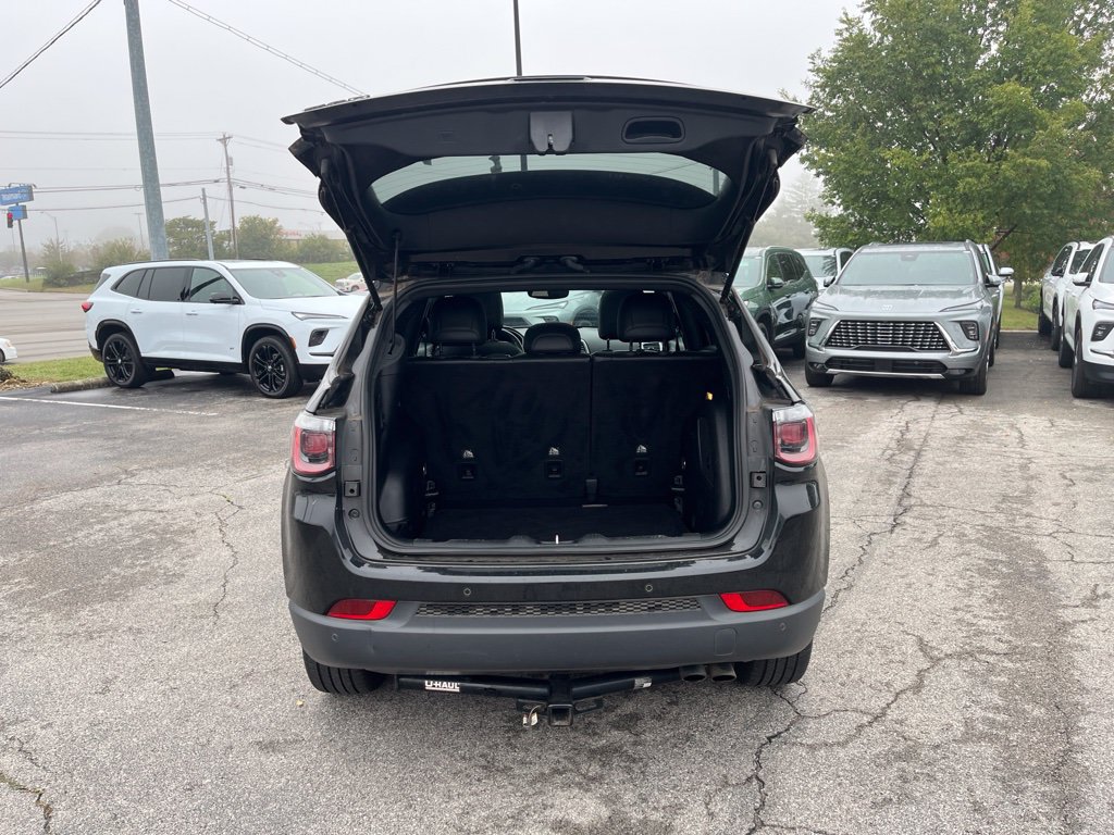 Used 2021 Jeep Compass Latitude w/ Sun and Sound Group AWD/4WD image 12