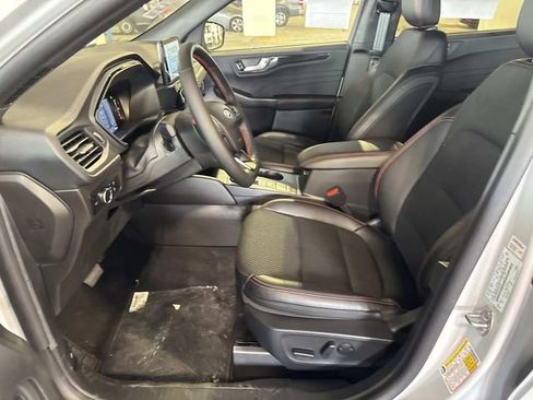 Used 2025 Ford Escape ST-Line image 15