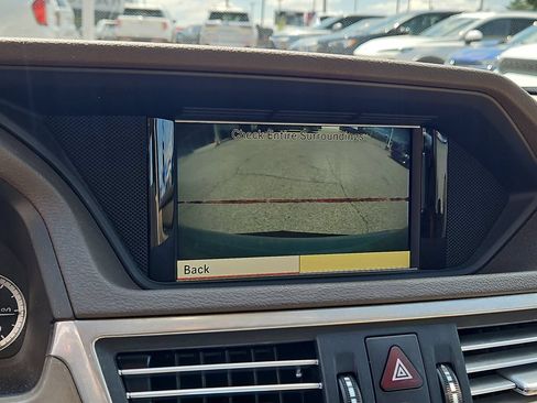 Used 2010 Mercedes-Benz E 350 4MATIC Sedan image 28
