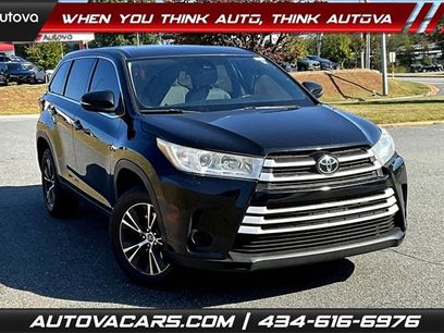Used 2019 Toyota Highlander LE