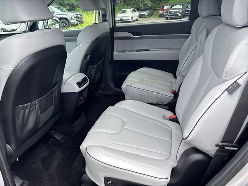 Certified 2025 Hyundai Palisade SEL AWD/4WD image 15
