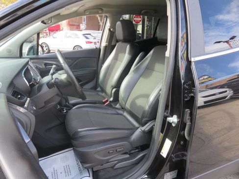 Used 2019 Buick Encore Preferred image 9