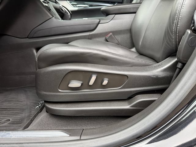 Used 2022 Cadillac XT5 Premium Luxury w/ Technology Package AWD/4WD image 25