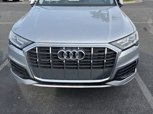 Used 2022 Audi Q7 3.0T Premium image 2