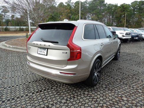 Certified 2024 Volvo XC90 B5 Plus image 6