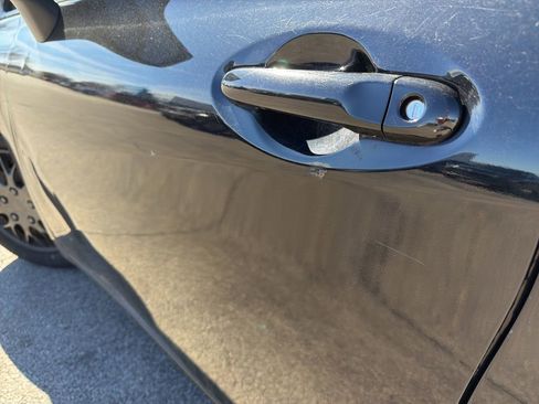 Used 2015 Nissan Versa Note SV image 21