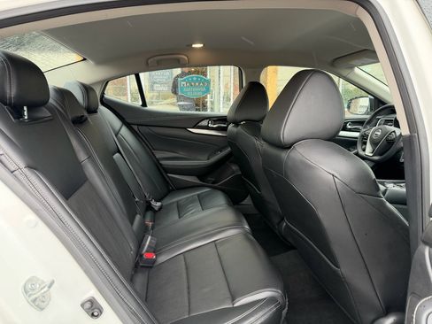 Used 2023 Nissan Maxima SV w/ Floor Mat Group image 18