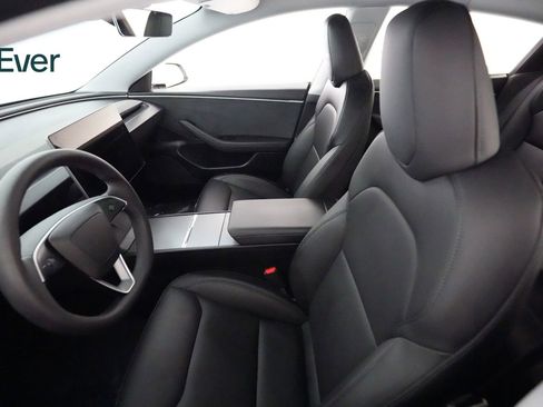 Used 2025 Tesla Model 3 Long Range AWD/4WD image 4