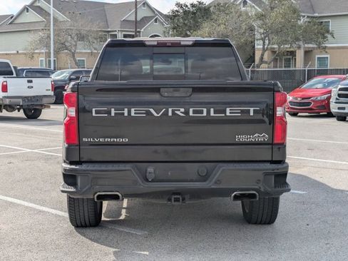 Used 2019 Chevrolet Silverado 1500 High Country w/ Technology Package image 6