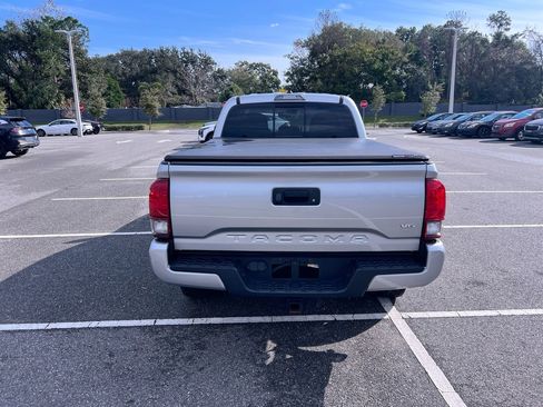 Used 2022 Toyota Tacoma SR5 image 4