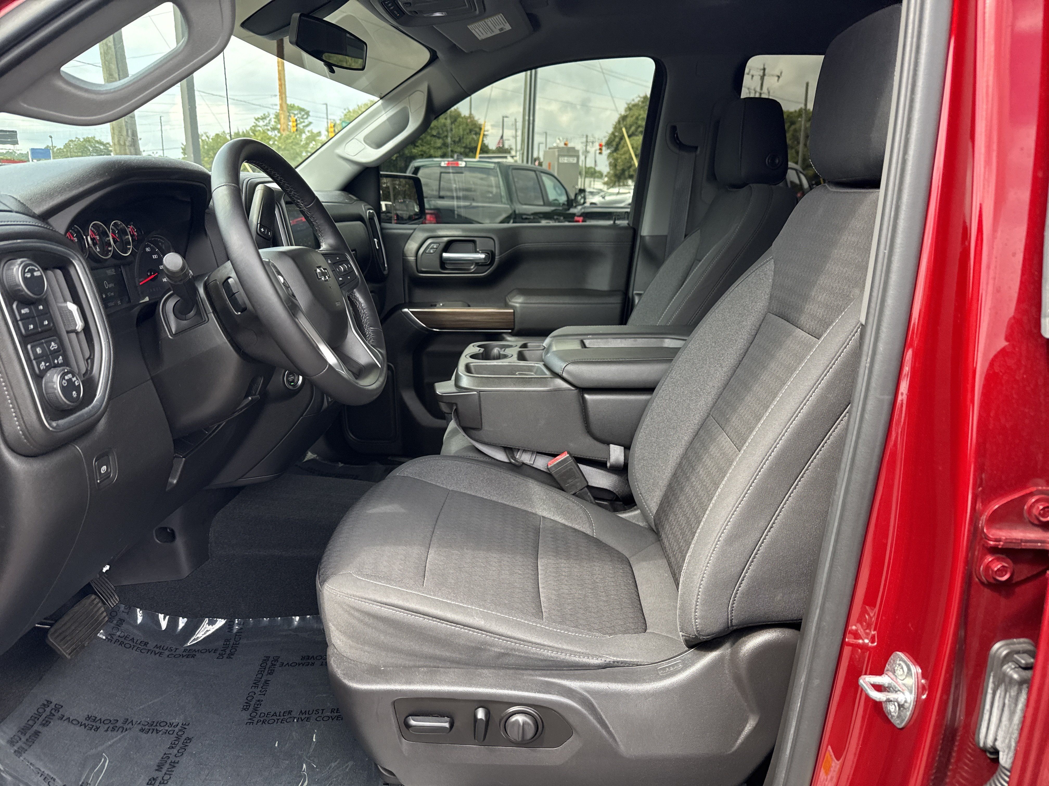 Used 2021 Chevrolet Silverado 1500 RST AWD/4WD image 15