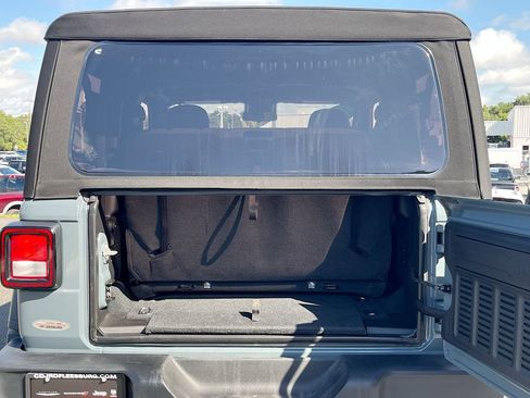 Used 2024 Jeep Wrangler Sport S image 23