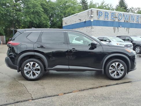 Used 2023 Nissan Rogue SV AWD/4WD image 2