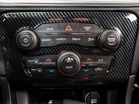 Used 2022 Dodge Charger SRT Hellcat w/ SRT Black Package image 25