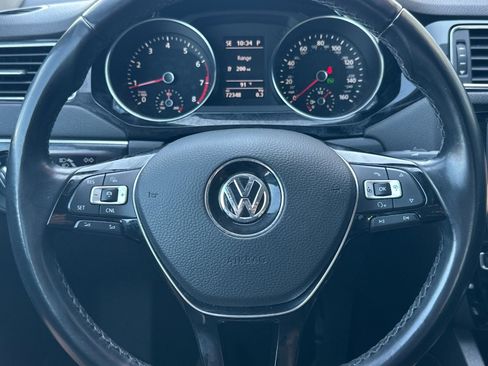 Used 2017 Volkswagen Jetta SEL FWD image 21