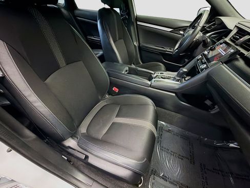 Used 2020 Honda Civic Sport image 12