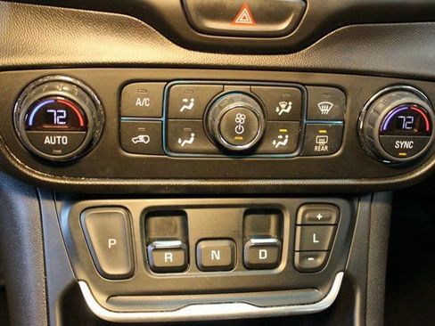 Used 2019 GMC Terrain SLE w/ Driver Convenience Package image 27