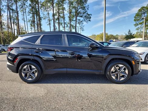 New 2025 Hyundai Tucson SEL image 2