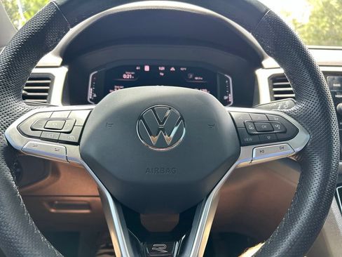 Used 2022 Volkswagen Atlas Cross Sport SEL Premium R-Line AWD/4WD image 25